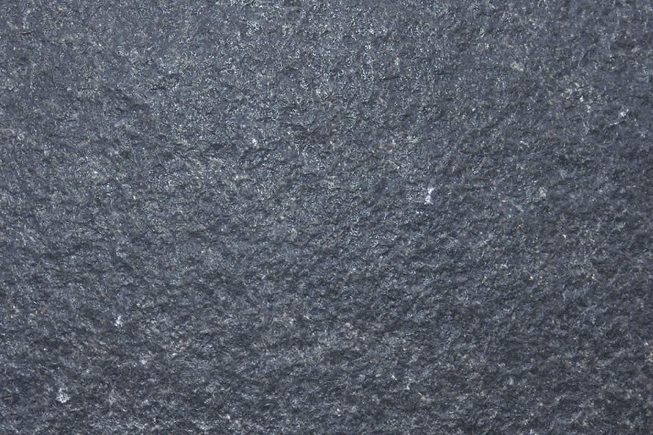 Preto São Gabriel Escovado